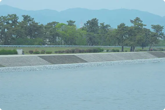 河川工事の様子